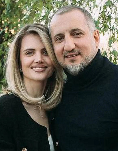 Рассказывала о нем не очень приятные вещи: жена Арарата Кещяна высказалась о матери его внебрачного сына