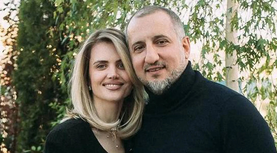 Рассказывала о нем не очень приятные вещи: жена Арарата Кещяна высказалась о матери его внебрачного сына