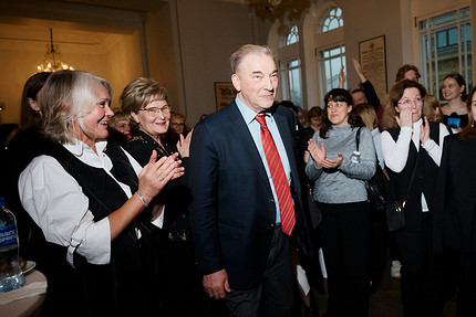 Благотворительный вечер фонда «Семья вместе» состоялся в Театре Наций