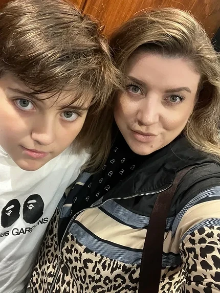 Рассказывала о нем не очень приятные вещи: жена Арарата Кещяна высказалась о матери его внебрачного сына