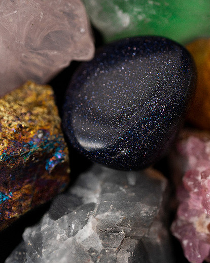 Камни-талисманы для переезда: 5 минералов, которые помогут адаптироваться на новом месте