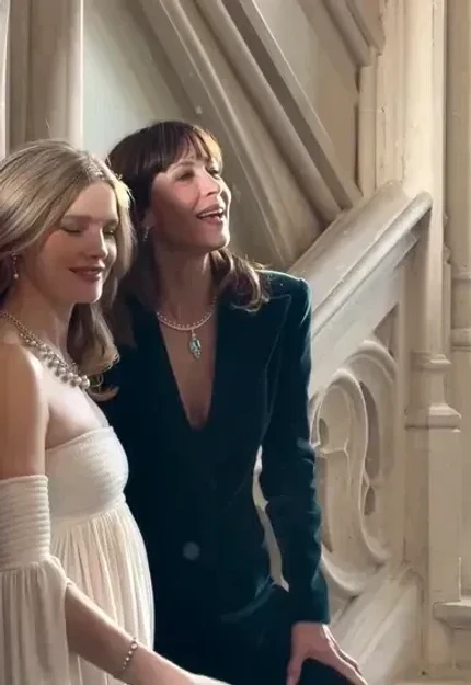 Ждет шестого: Наталья Водянова спровоцировала слухи о беременности