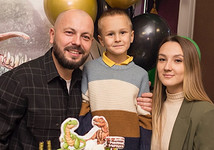 Ярослав Сумишевский со своими детьми — Мирославом и Ксенией