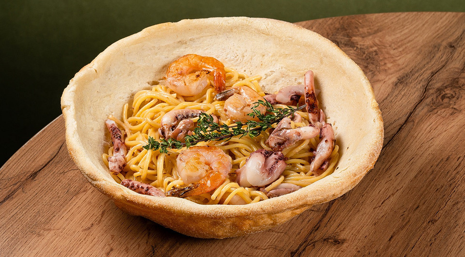 Спагетти в съедобной тарелке – уже в меню iL Патио