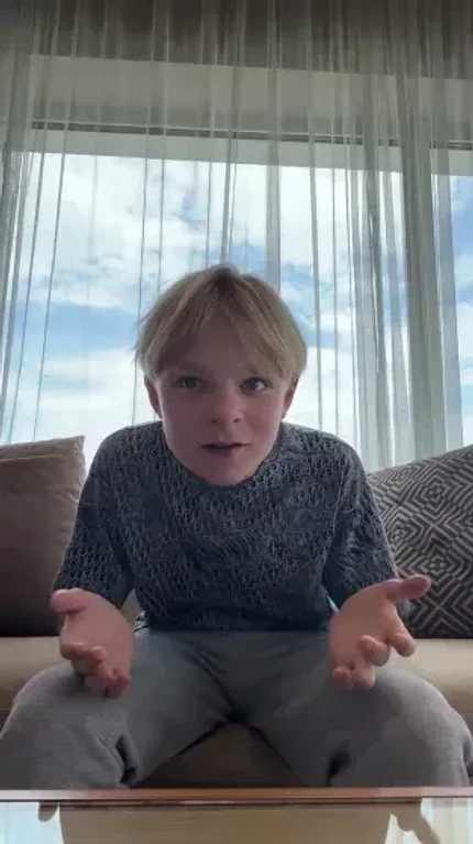 Ты не заслуживаешь называться Плющенко: сын спортсмена резко ответил на обвинения сводного брата