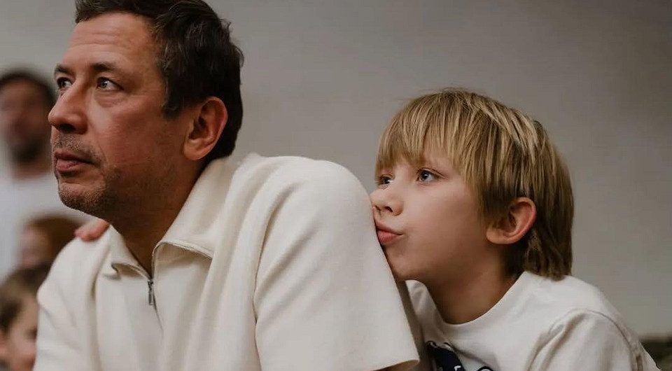 Был испуг от неизвестности: Андрей Мерзликин — о воспитании четверых детей, оставшихся с ним после развода