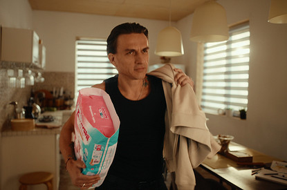 Будь настоящим папой: Влад Топалов снялся в рекламе подгузников