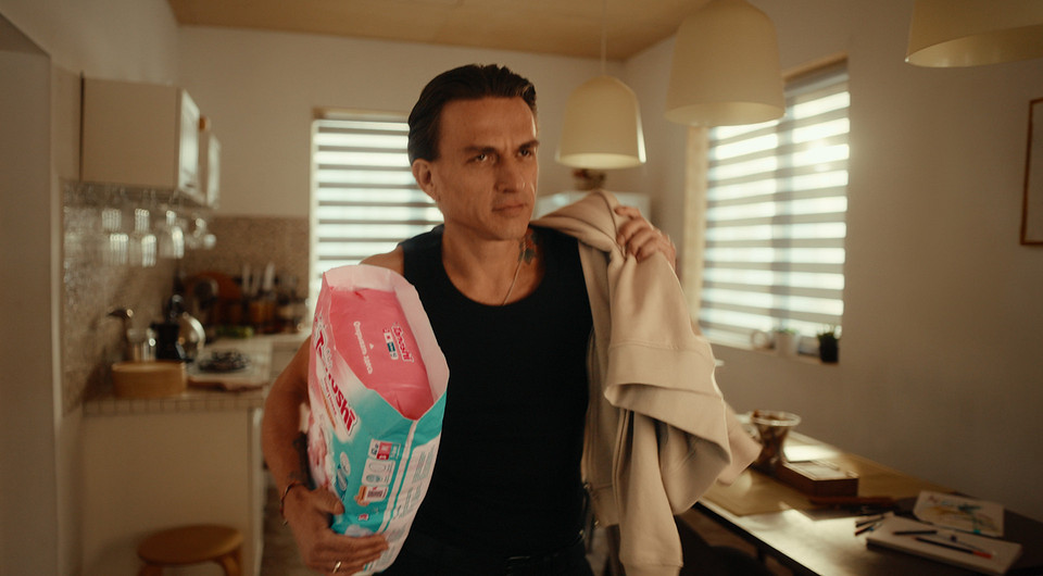 Будь настоящим папой: Влад Топалов снялся в рекламе подгузников