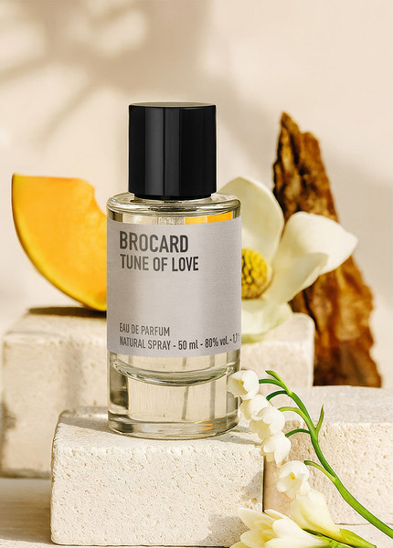 Дайджест новостей красоты и моды: от украшений с историей до ароматов для зумеров