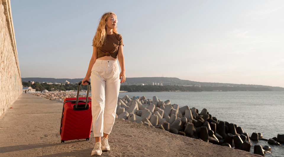 Как выбрать чемодан для поездок: 10 самых важных критериев