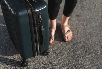 Как выбрать чемодан для поездок: 10 самых важных критериев