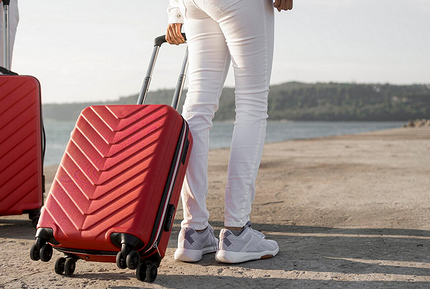 Как выбрать чемодан для поездок: 10 самых важных критериев