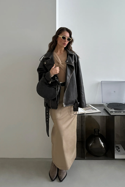 Источник в этом блоке: lamoda.ru