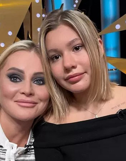 Можно было и на диету сесть: Дана Борисова пожалела, что разрешила дочери сделать липосакцию