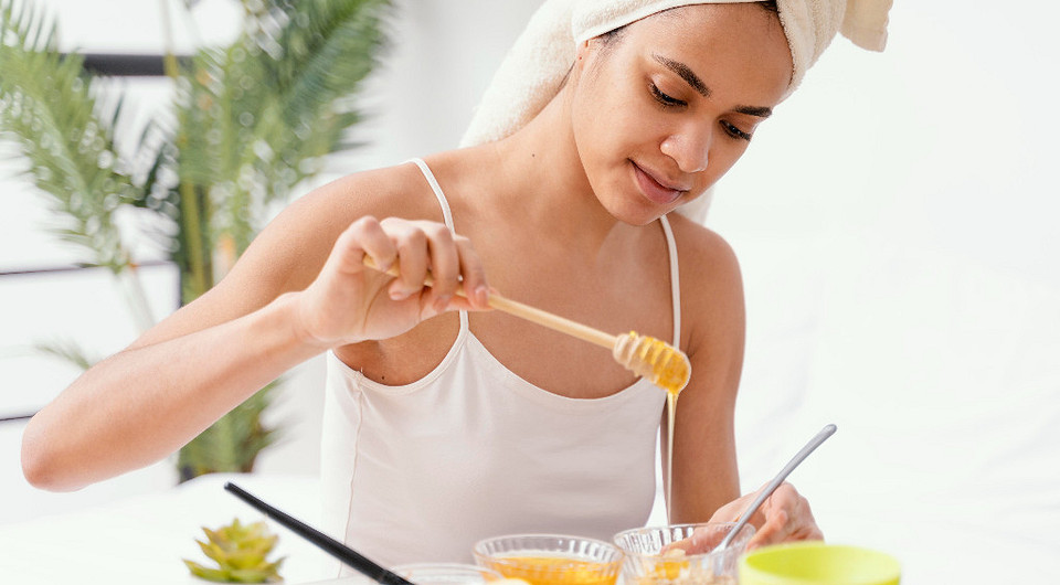 Питательные маски для лица в домашних условиях: 6 эффективных рецептов