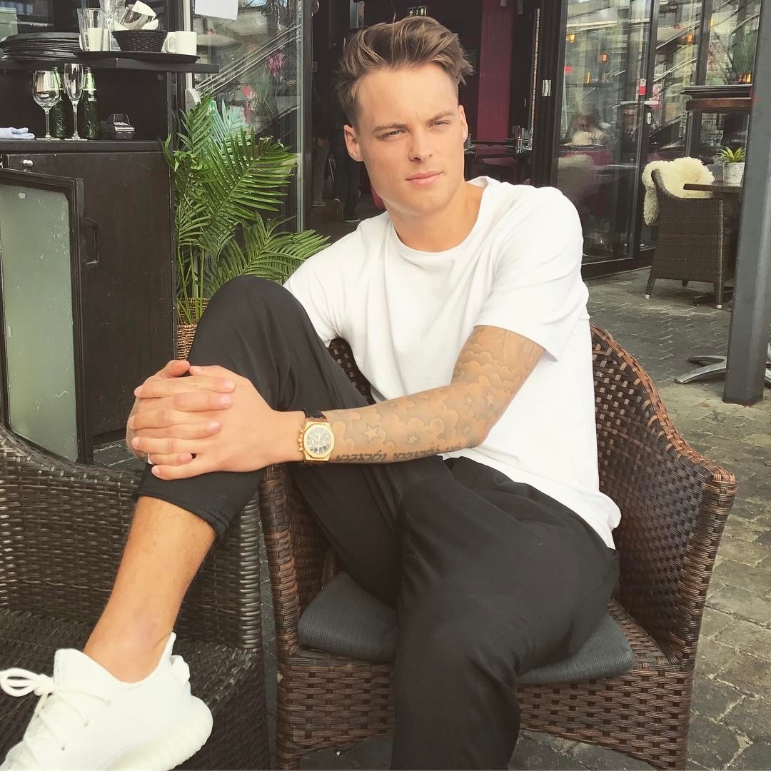 Патрик коллисон. Молодые люди миллионеры. Молодые люди миллионеры. Молодые люди миллионеры. Богатый парень с деньгами.