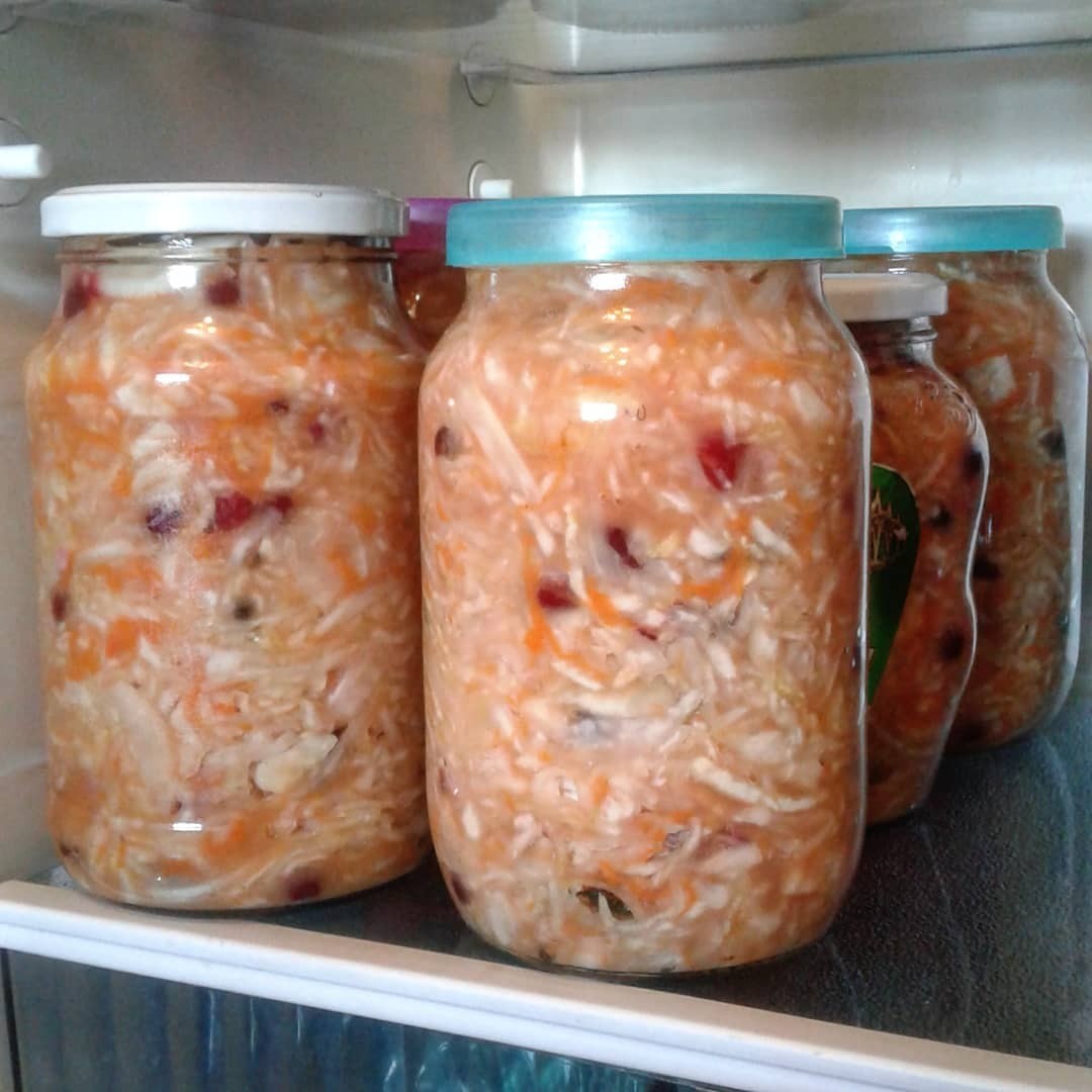 Рецепт вкусной капусты на зиму в банках хрустящая