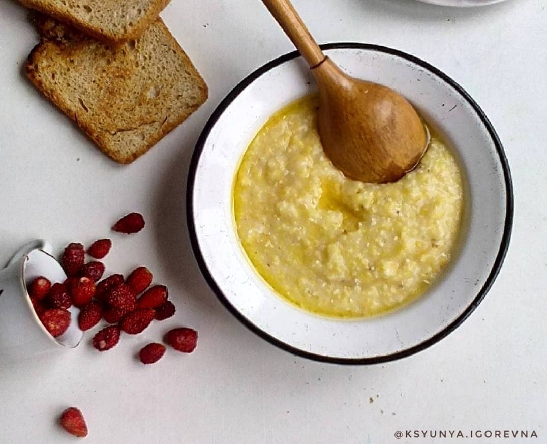 Польза кукурузной каши. Маисовая каша. Кукурузная каша Маис. Что полезного в кукурузной каше. Кукурузная каша с мюслями.