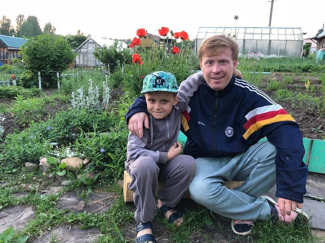 Антон Богданов с сыном