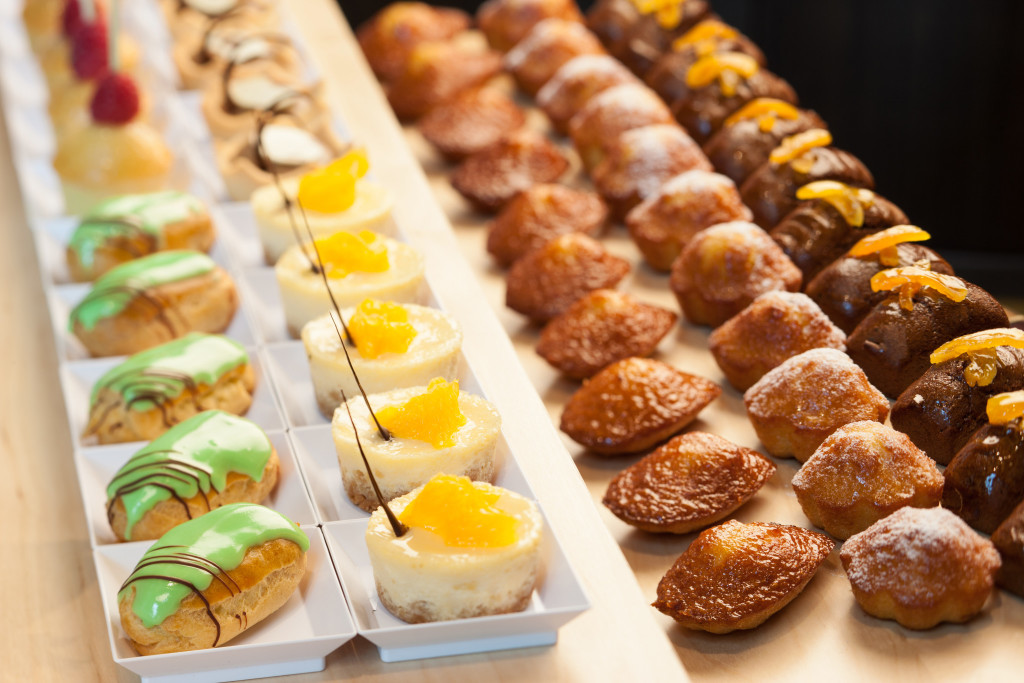 Разнообразие видов восточных сладостей ставит в тупик. Что выбрать? Фото: PR