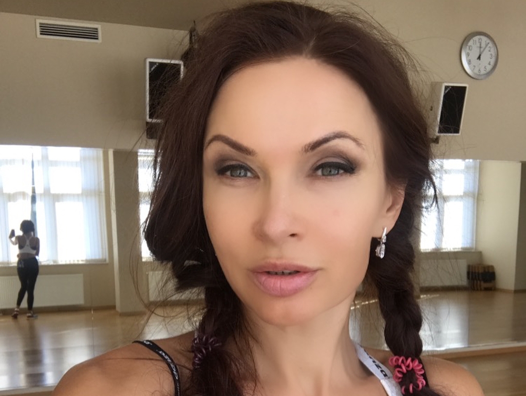 Оксана федорова без макияжа и 33 Оксана федорова без макияжа и 49