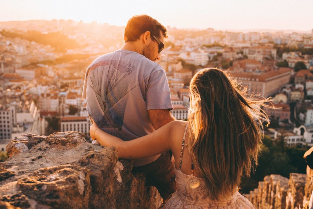 Медовый месяц по знаку Зодиака: как провести романтический отпуск
