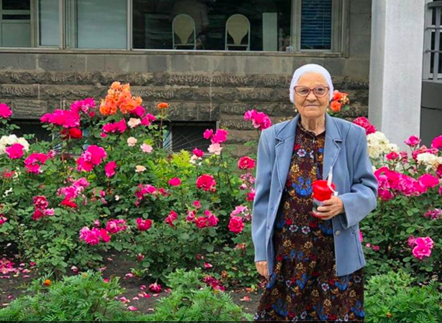 91-летняя путешественница из России снялась для глянцевого журнала