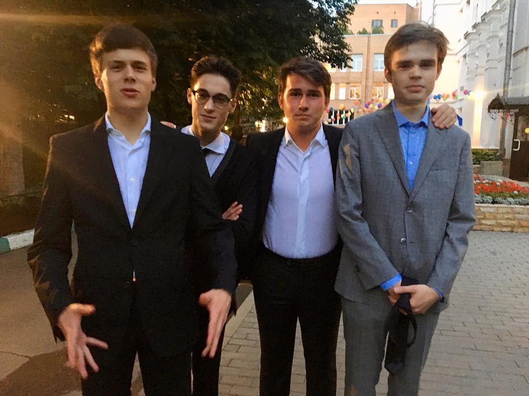 6 самых известных звездных выпускников России: кто они?
