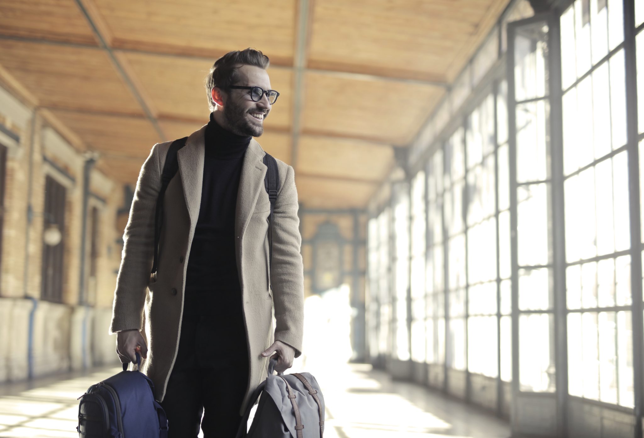 5 вопросов, как вылететь за границу, имея долги и штрафы